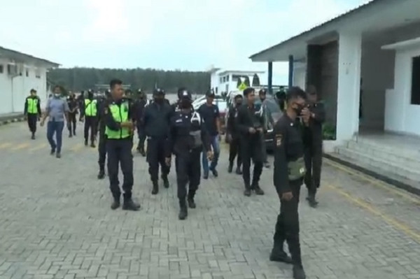 Gaji Dipotong, Sekuriti Tol Trans Sumatera Lampung Demo Kantor Hutama Karya