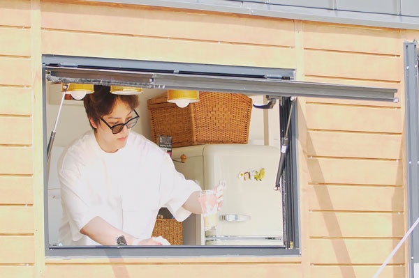 House on Wheels Bikin Yeo Jin Goo Sadar Jaga Lingkungan