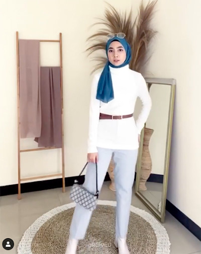 Essential Item Wajib Punya untuk Gaya Hijab Minimalis