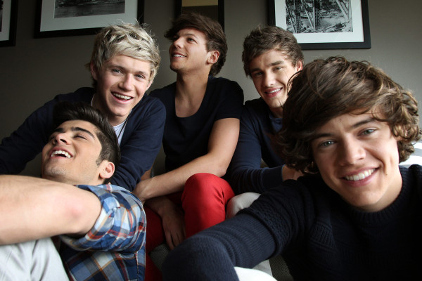 Rangkuman Peristiwa Ultah ke-10 One Direction, dari Komentar Adik Zayn hingga Wawancara yang Hilang