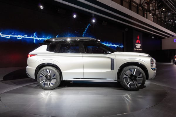 Mampukah Mitsubishi Outlander 2022 Kembali Menjadi PHEV Terlaris di Dunia?