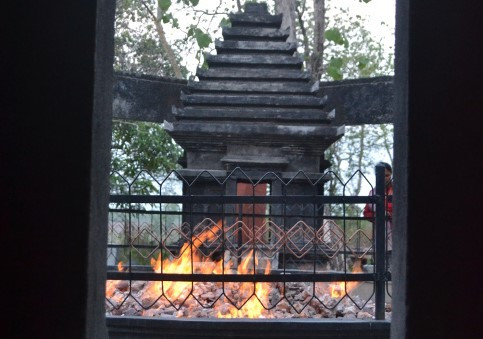Keajaiban Kayangan Api, Tempat Semedi Pembuat Keris Majapahit