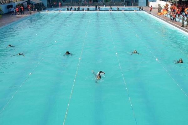 Petarung Brigif 2 Marinir Berlaga di Lomba Renang Militer