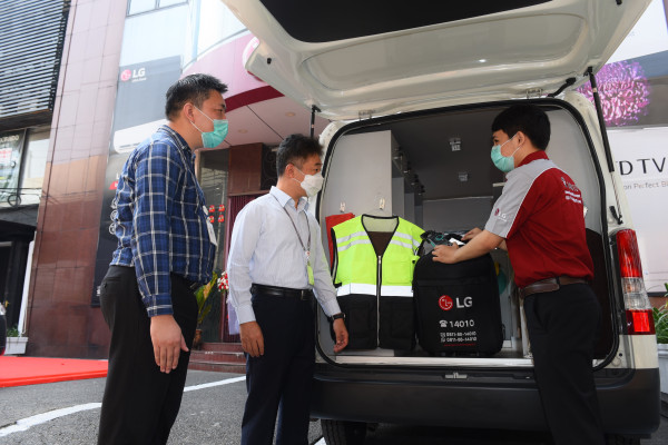 Dongkrak Layanan Pemilik AC Bisnis, LG Luncurkan Direct Mobile Service