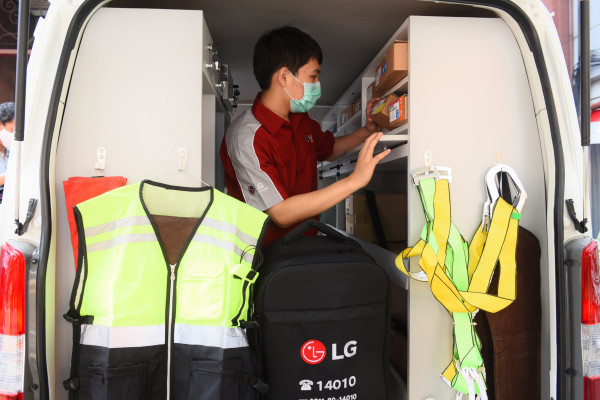 Dongkrak Layanan Pemilik AC Bisnis, LG Luncurkan Direct Mobile Service