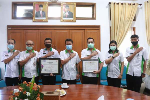 Pemkab Klungkung Raih Sertifikat SNI ISO 37001: 2016