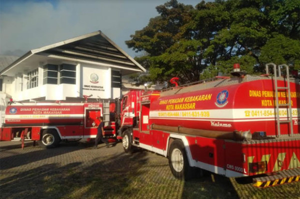 Kantor Dinkes Sulsel Terbakar, Warga : Terbakarmi Corona Juga