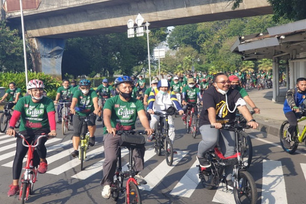 Perkuat Imunitas, Ratusan Kader Ansor Gowes Keliling Jakarta
