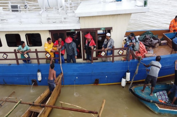 Kerusakan Hebat di Bolsel, Bantuan Terpaksa Disalurkan lewat Laut