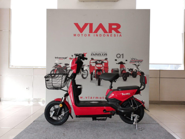 Viar Motor Indonesia Hadirkan Sepeda Listrik Uno dan Akasha