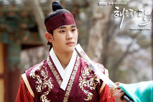 Jadi Aktor Termahal Berkat It's Okay to Not Be Okay, Ini Cara Kim Soo-hyun Habiskan Uangnya