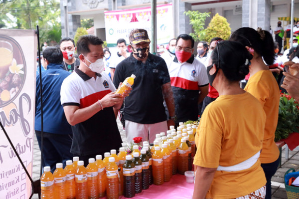 Bupati Suwirta Launching Pasar Gotong Royong Krama Bali
