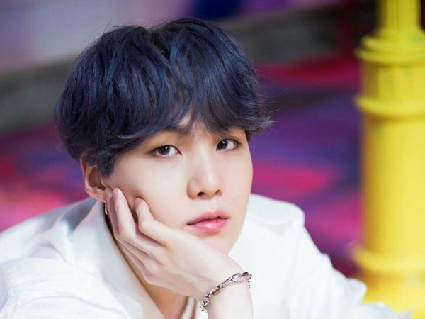 Ini Jawaban BTS kalau Mereka Jatuh Cinta dengan Cewek yang Sama