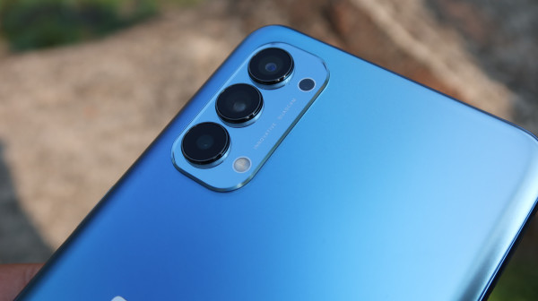 Review Oppo Reno 4, Sulit untuk Tidak Jatuh Cinta...