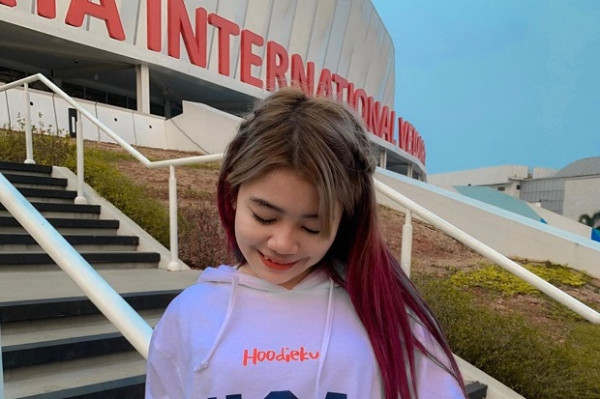 Gadis Desa Purwodadi Jadi Artis TikTok 7,8 Juta Followers
