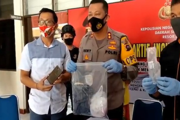 Wanita Ini Rekam Aksi Pencabulannya Terhadap Bayi dengan Botol Parpum