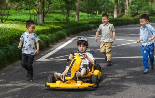 Xiaomi Luncurkan Lamborghini Ninebot GoKart Pro Bertenaga Listrik