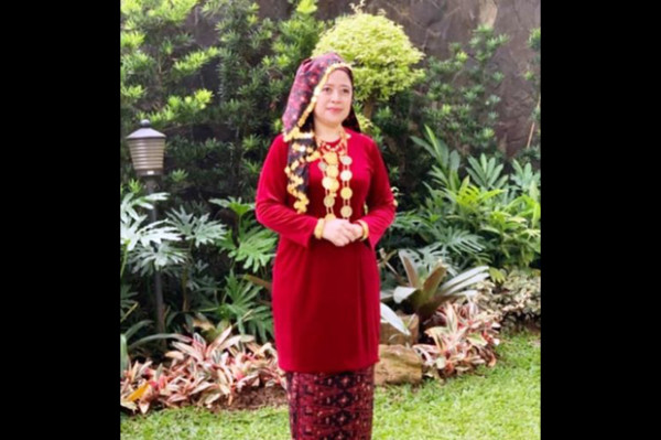 Puan Maharani Kenakan Tekuluk, Warga Jambi Beri Apresiasi