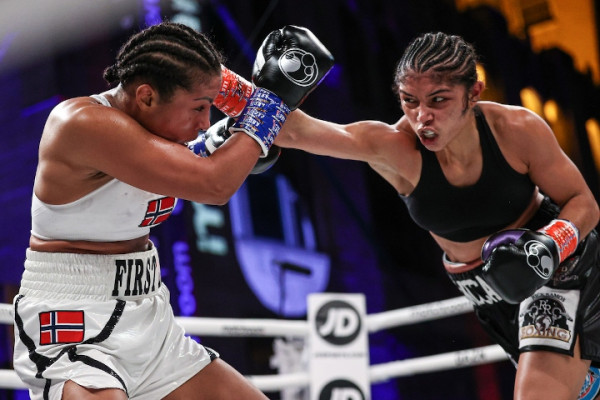 Lengsernya si Ratu Juara Terlama dalam Sejarah Tinju Wanita