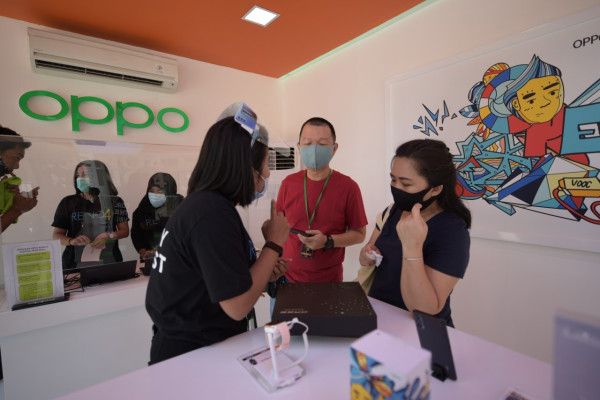Penjualan Perdana Oppo Reno 4 Lebih Laris dari Reno 3, Kenapa?