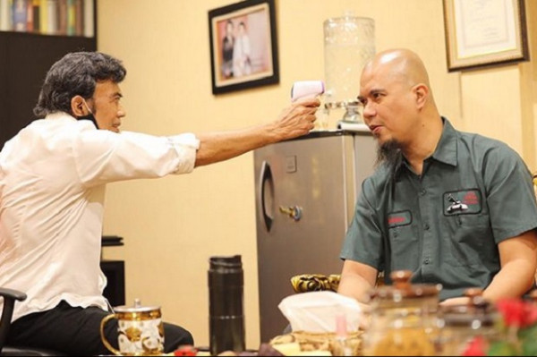 Foto Bareng Rhoma Irama, Ahmad Dhani: Selamat Siang Semua
