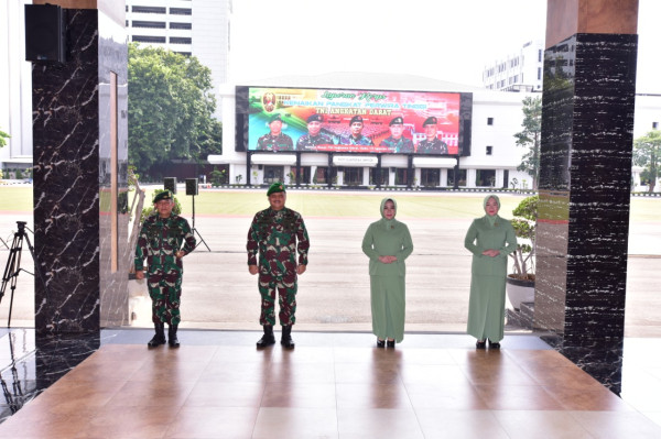 Wakasad Terima Laporan Kenaikan Pangkat 10 Perwira Tinggi TNI AD