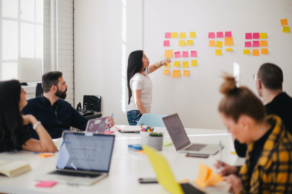 Inilah bedanya UX Writer dan Copywriter, Jangan Terbalik!