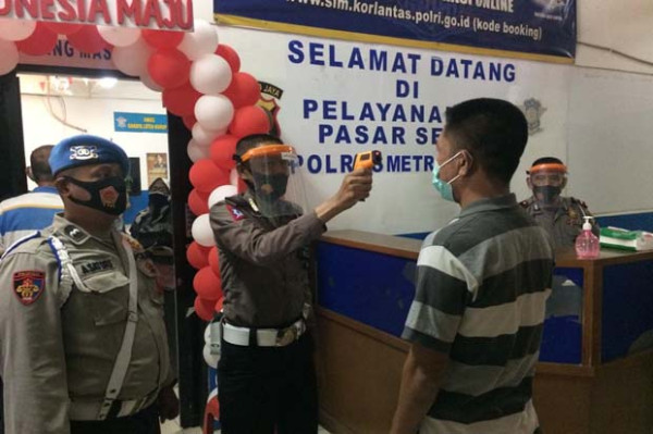 Polrestro Depok Kampanye Keselamatan Lalu Lintas dan Protokol Kesehatan COVID-19