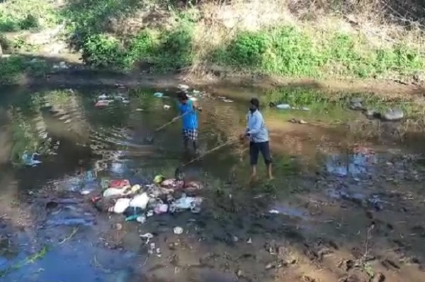 Terbongkar, Limbah Medis Dibuang Sembarangan ke Sungai di Probolinggo