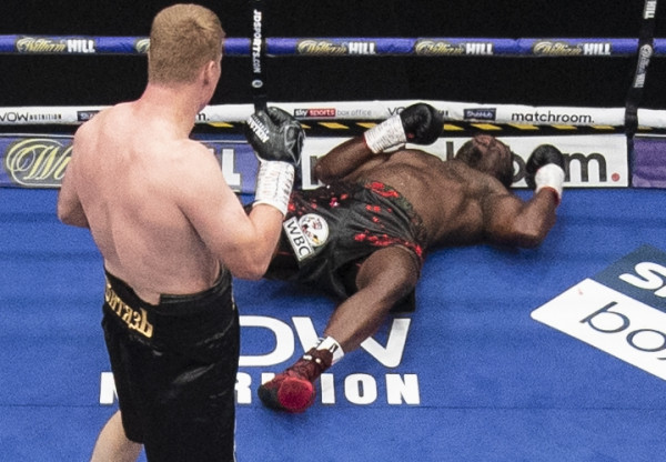 Detik-detik Upper-cut Kiri Povetkin Kirim Whyte Terkapar di Ronde 5