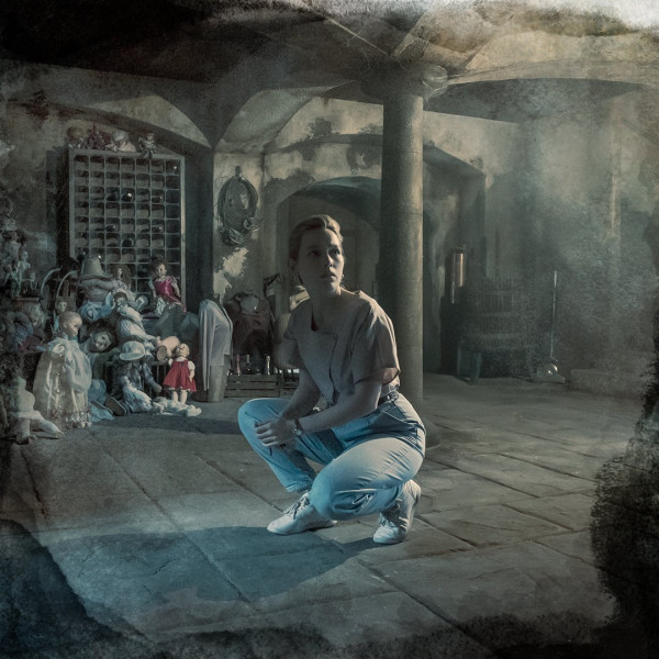 5 Beda The Haunting of Bly Manor yang Bikin Lebih Seru Dibanding Musim Pertama