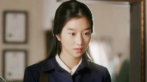 Foto-foto Transformasi Seo Ye-ji dari Balita, Remaja, sampai Dewasa