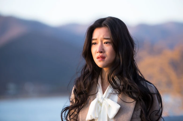 Foto-foto Transformasi Seo Ye-ji dari Balita, Remaja, sampai Dewasa