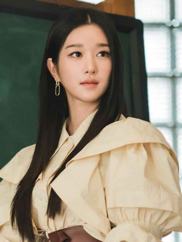Foto-foto Transformasi Seo Ye-ji dari Balita, Remaja, sampai Dewasa