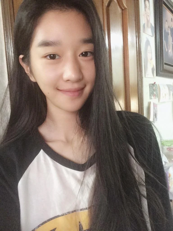Foto-foto Transformasi Seo Ye-ji dari Balita, Remaja, sampai Dewasa