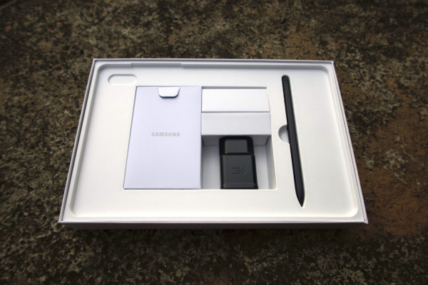 Unboxing Galaxy Tab S7, Bisakah Jadi Pembunuh iPad Pro?