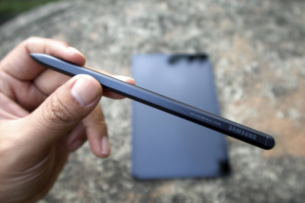 Unboxing Galaxy Tab S7, Bisakah Jadi Pembunuh iPad Pro?