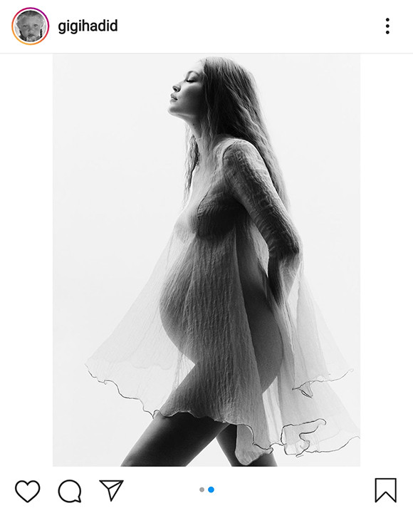 Gigi Hadid Pamer Foto-Foto Kehamilan