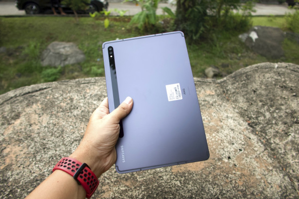 Unboxing Galaxy Tab S7, Bisakah Jadi Pembunuh iPad Pro?