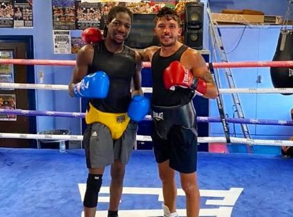 Akeem Ennies-Brown Melawan Rasisme dan Mimpi Juara Dunia