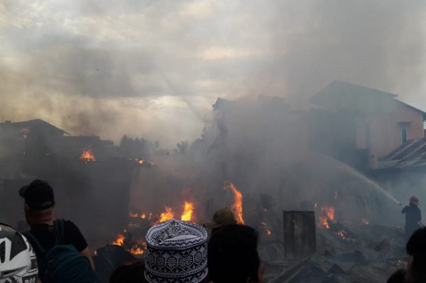 Delapan Rumah di Manado Ludes Dilalap Si Jago Merah