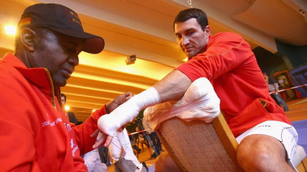 Rahasia Kamp Wladimir Klitschko: Ritual Brutal Raksasa Kelas Berat