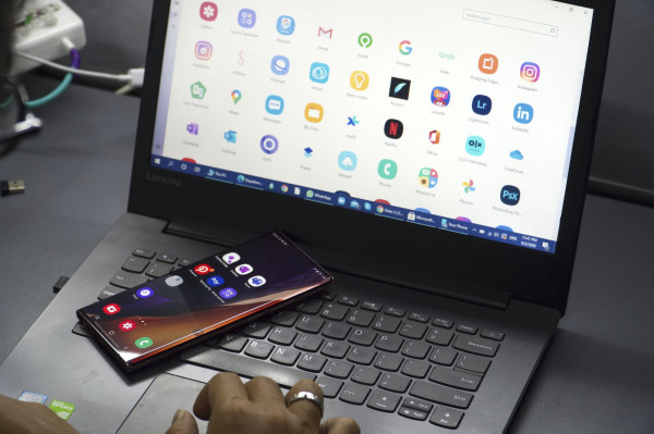 Layar Ponsel Muncul di Laptop, Ini Fitur Nyeleneh Galaxy Note20 Ultra