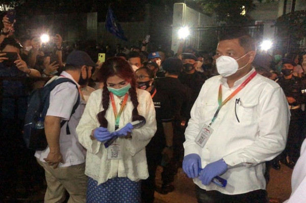 Calon Gubernur Cantik Ini Tutup Pendaftaran Pilkada Sulut