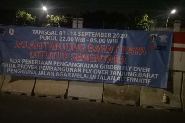Ada Pengangkatan Girder Fly Over Poltangan, Lalu Lintas ke Depok Dialihkan ke Rancho