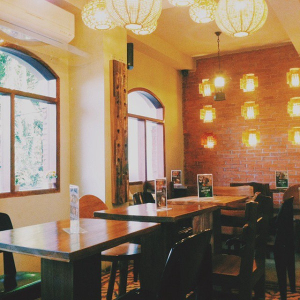 Anak Jaktim, Ini Tempat Makan yang Bisa Kamu Coba, Menunya Beragam!