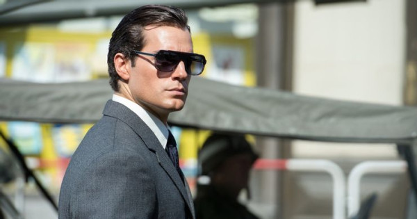 Henry Cavill Terpilih Jadi James Bond, Kalau yang Mengaudisi adalah Mesin AI