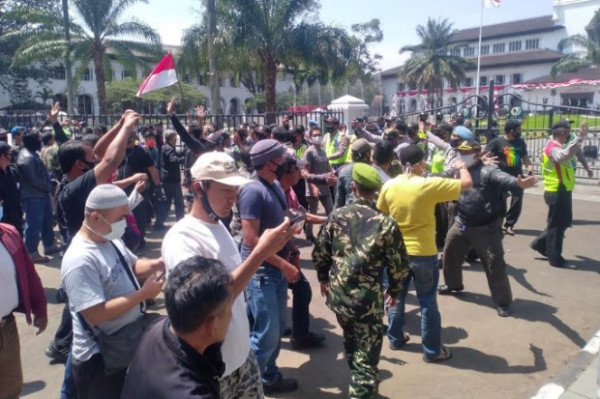 KAMI Bantah Usir Kelompok Tandingan di Gedung Sate, Ini Penjelasannya