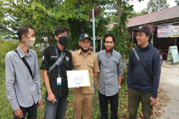 Bantu Masyarakat, Hasnuryadi Sulaiman Pasang 300 Sarana Penerangan Jalan Umum