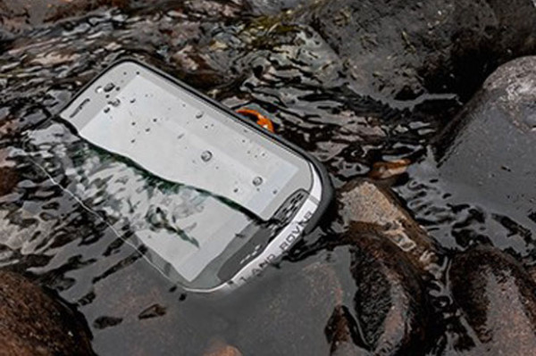 Land Rover Buat Handphone Setangguh Defender
